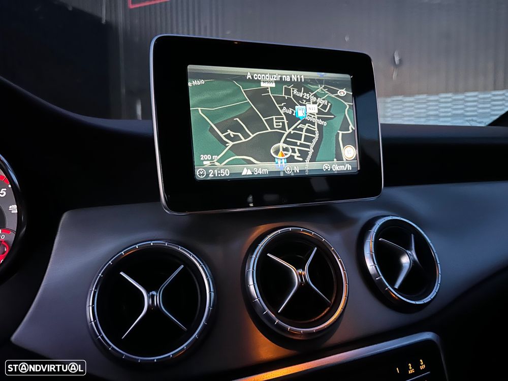 Mercedes-Benz CLA 180 d Shooting Brake AMG Line - 15