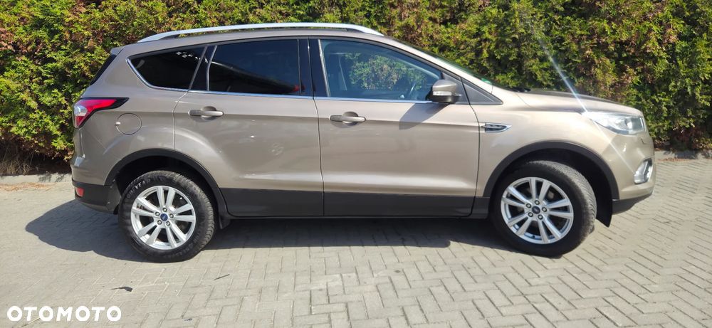 Ford Kuga 1.5 EcoBoost 2x4 Titanium - 15
