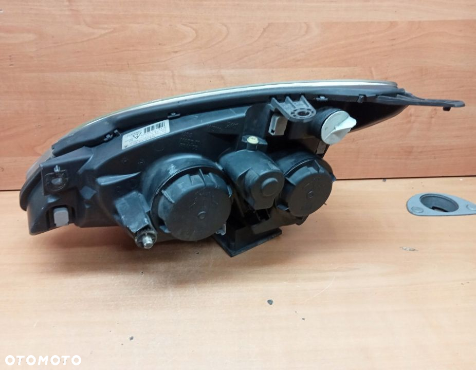 LAMPA PRAWA PRZEDNIA XENON CITROEN C5 9644275280 - 3