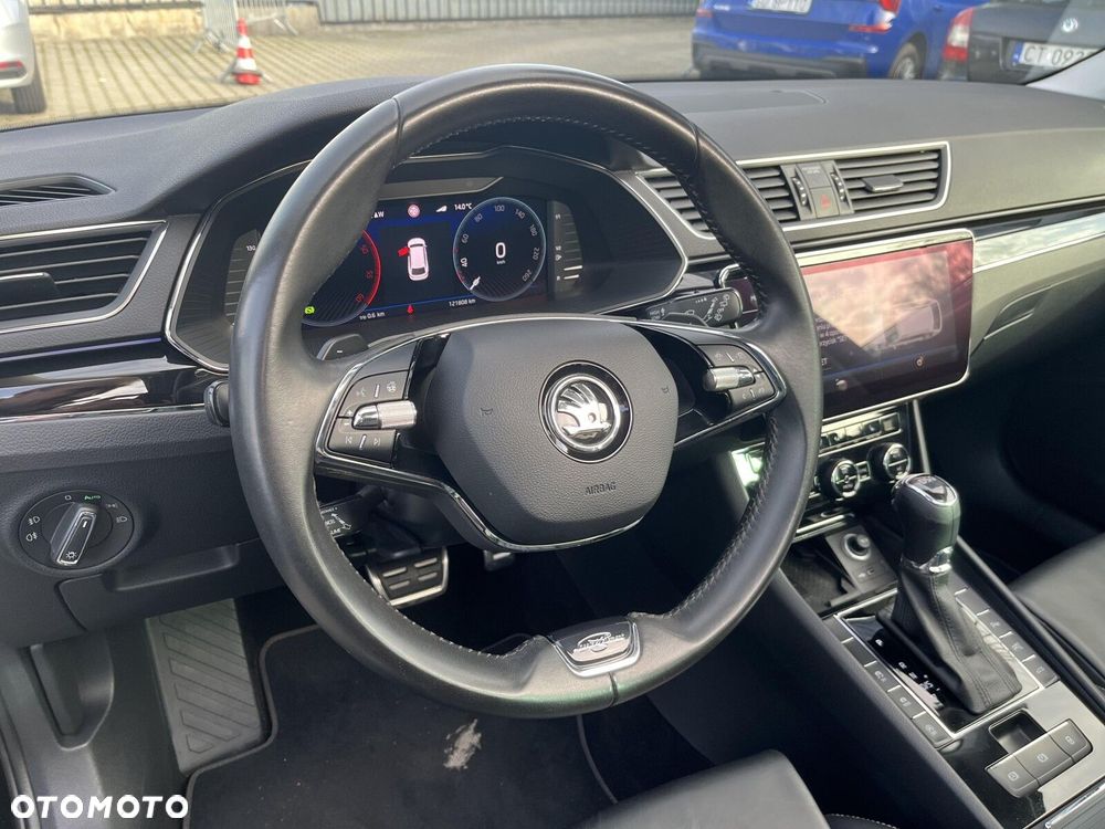 Skoda Superb 2.0 TDI SCR L&K DSG - 11