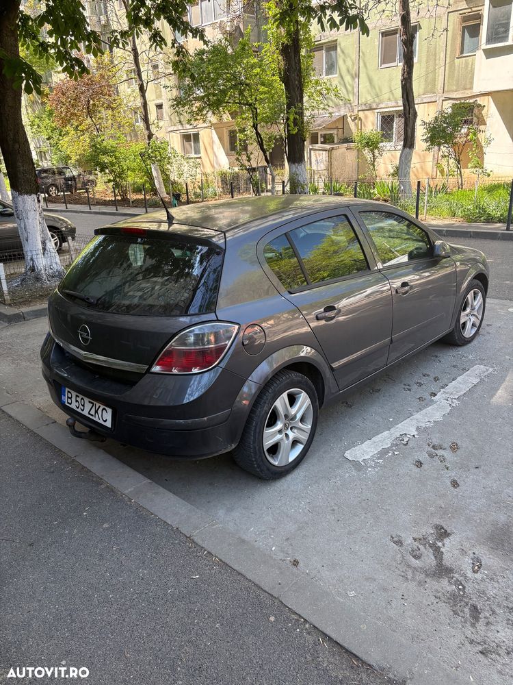 Opel Astra 1.6 Enjoy - 10