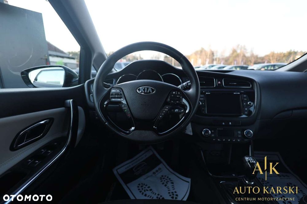 Kia Ceed - 6