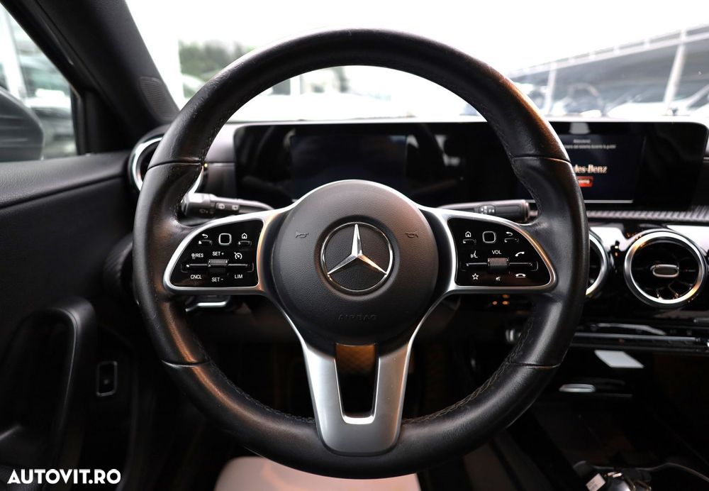 Mercedes-Benz A - 15