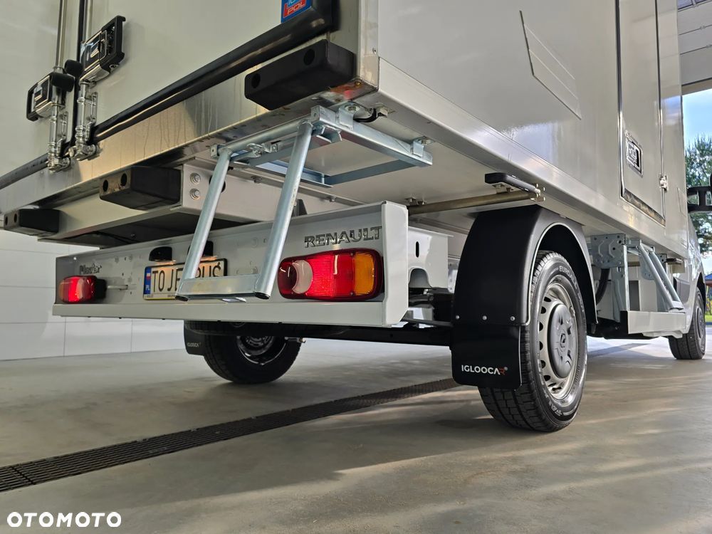 Renault MASTER IGLOOCAR -30*C +25*C ZANOTTI Z350 ŁADOWNOŚĆ 720Kg WZMOCNIONE TYLNE ZWIESZENIE 69 TYŚ Km SERWIS DO OSTATNIEGO Km ASO RENO NA GWARANCJI  BOGATA OPCJA WYPOSAŻENIA FOTEL KIEROWCY PNEŁMATYCZNY TEMPOMAT KLIMA HALOGENY KAMERA COFANIA SALON PL STAN NOWY NOWY NOWY - 28