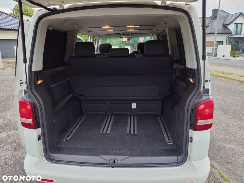 Volkswagen Multivan - 29