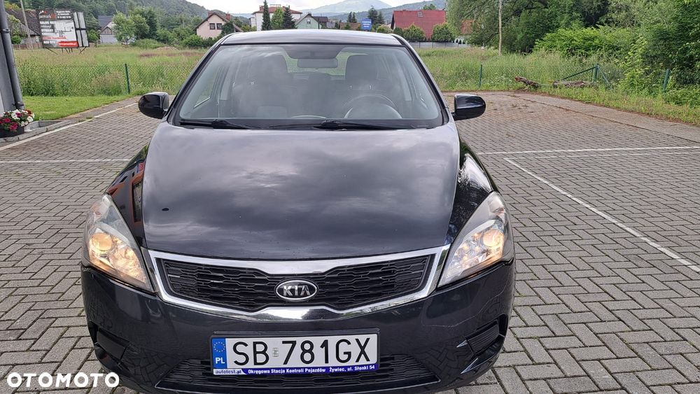 Kia Ceed - 3