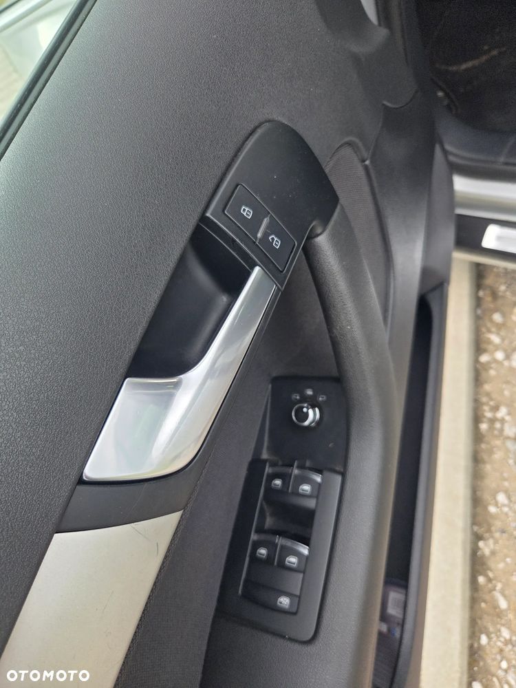 Audi A3 Sportback 1.8 TFSI Quattro Ambiente - 10