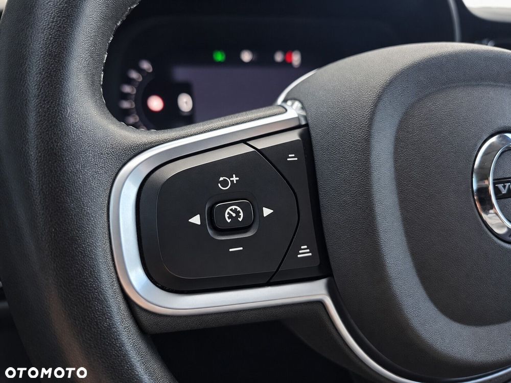 Volvo V60 B3 B Momentum Core - 16