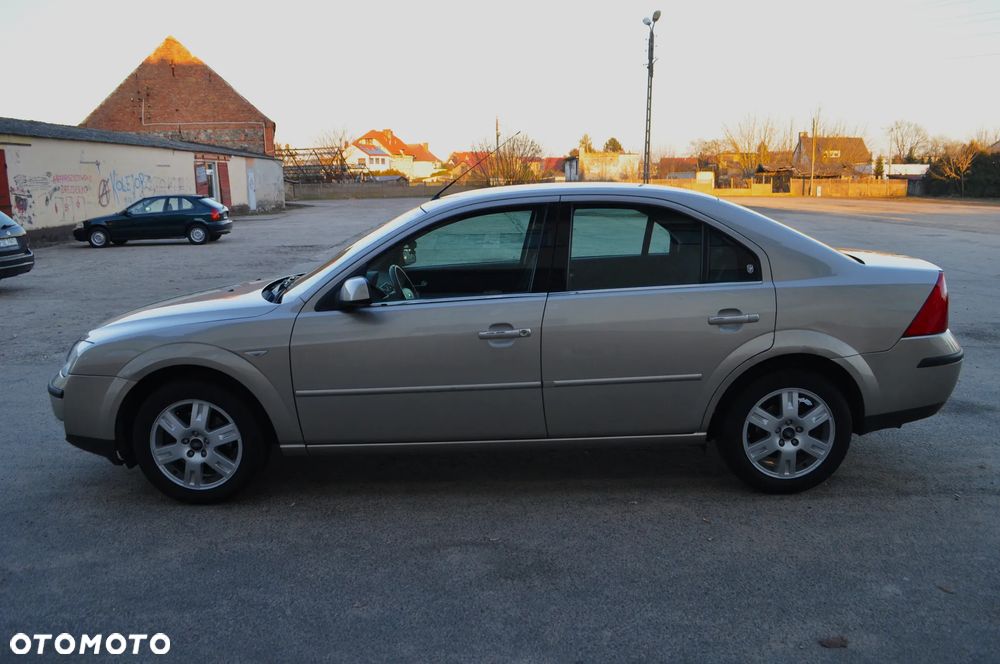 Ford Mondeo 1.8 Ghia - 5