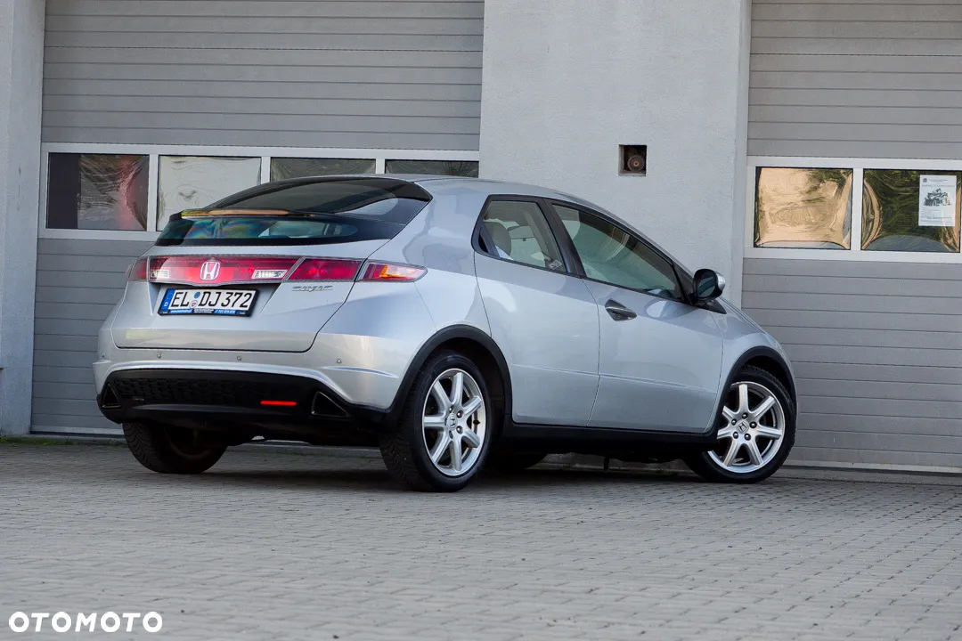 Honda Civic 1.8 Sport - 8