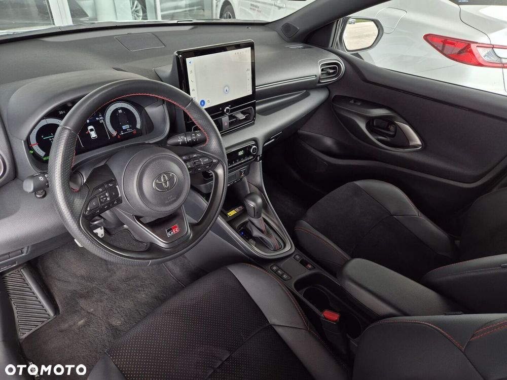 Toyota Yaris - 8