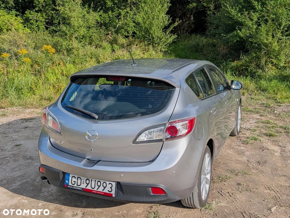 Mazda 3 1.6 Exclusive + - 3