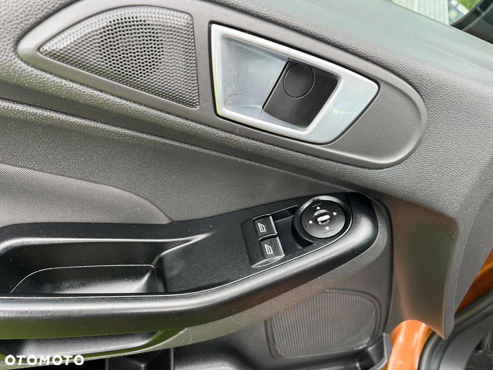 Ford Fiesta 1.0 EcoBoost Titanium X - 11