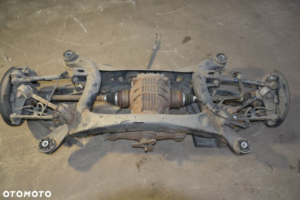 Wózek zawieszenie tył lexus gs450h  gs430 - 1