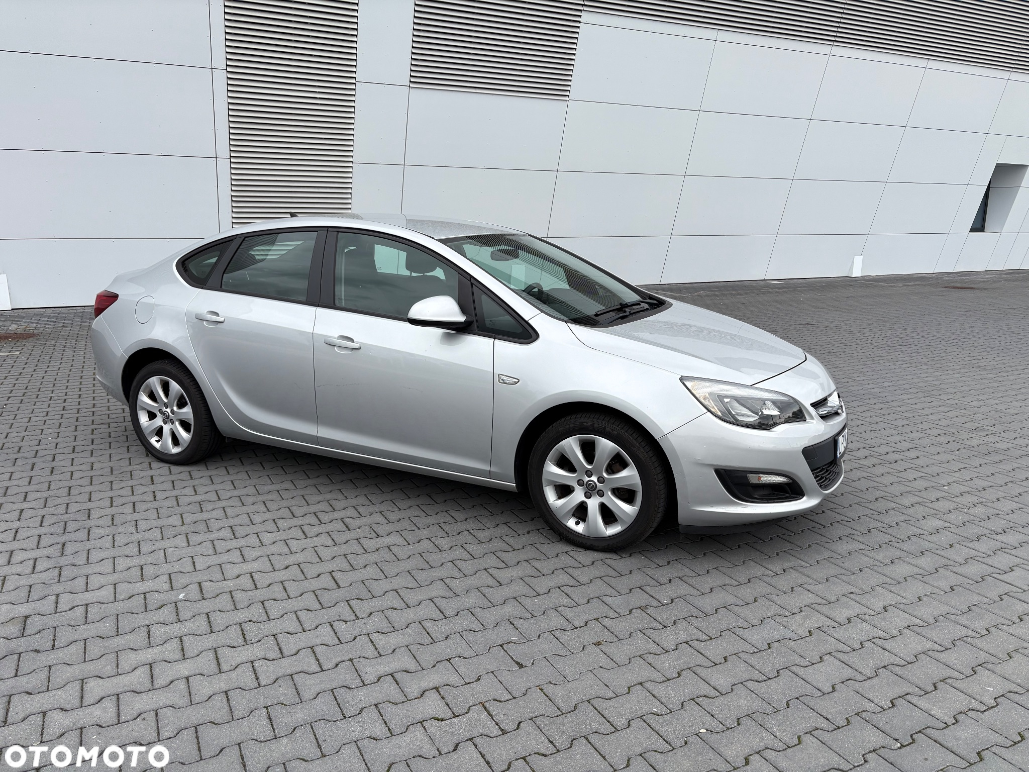 Opel Astra IV 1.4 T Business - 9