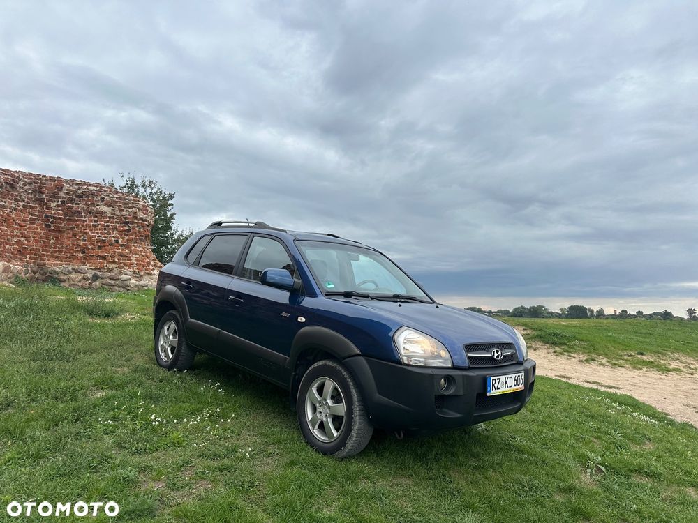 Hyundai Tucson 2.0 CRDi Elegance + - 24