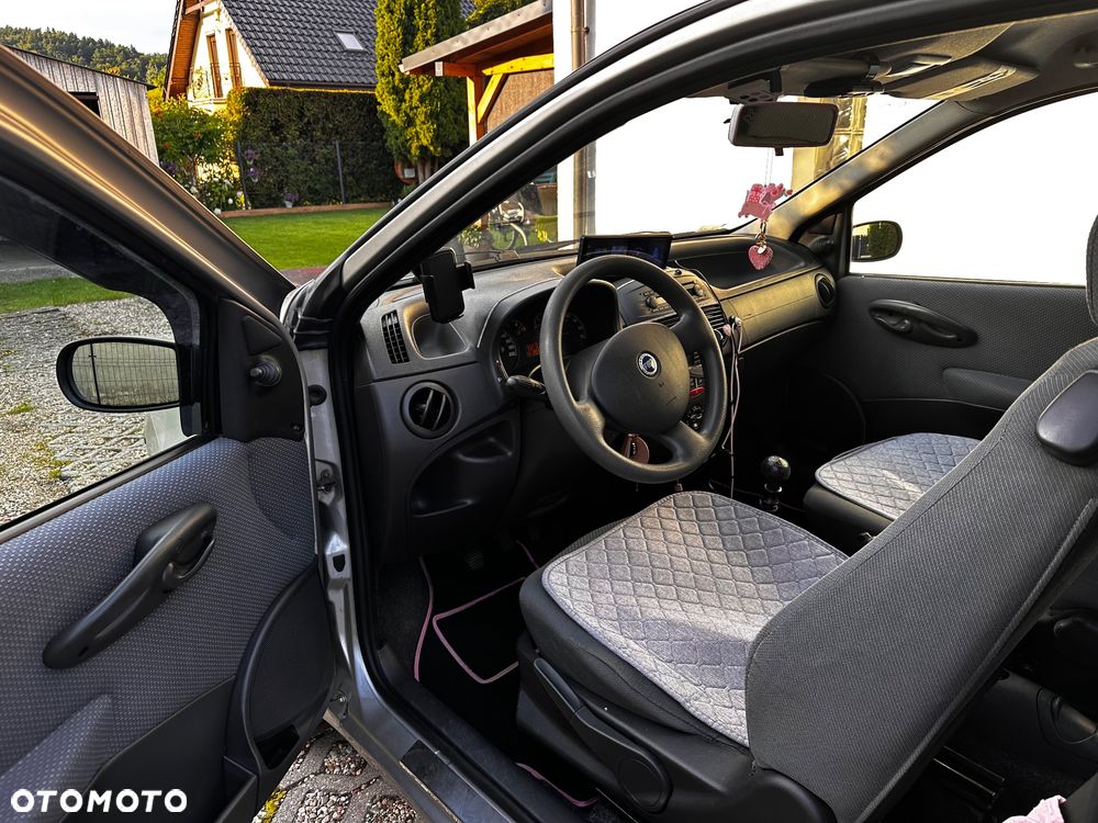 Fiat Punto 1.2 8V - 10