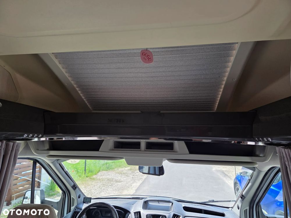 Ford CHAUSSON 716 - 10