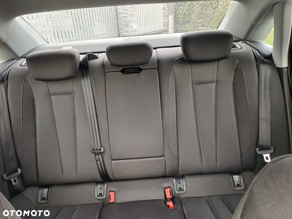 Audi A4 Limousine 40 TFSI mHEV Quattro S tronic - 23