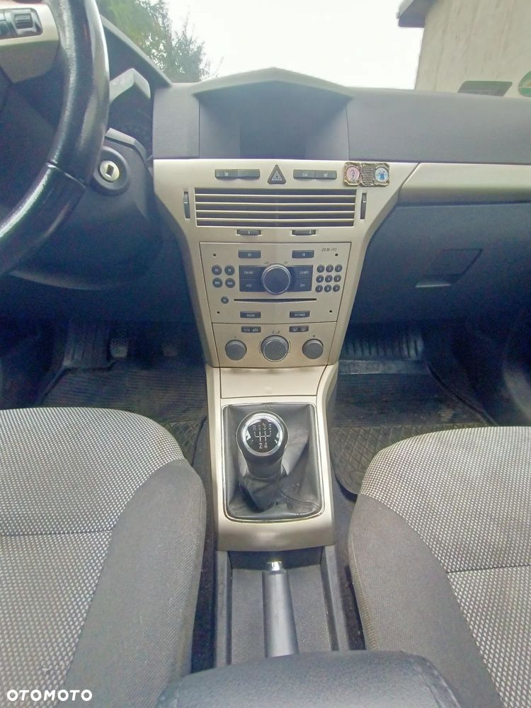 Opel Astra - 11