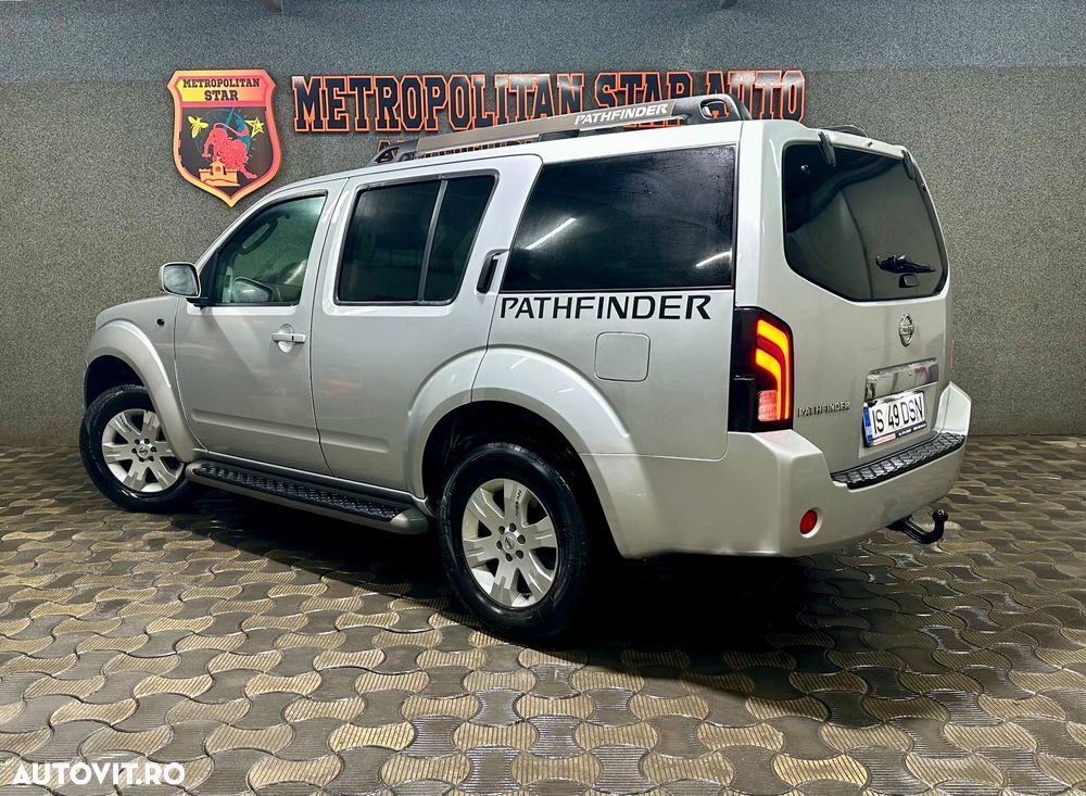 Nissan Pathfinder 2.5 dCi Aut LE Plus - 4