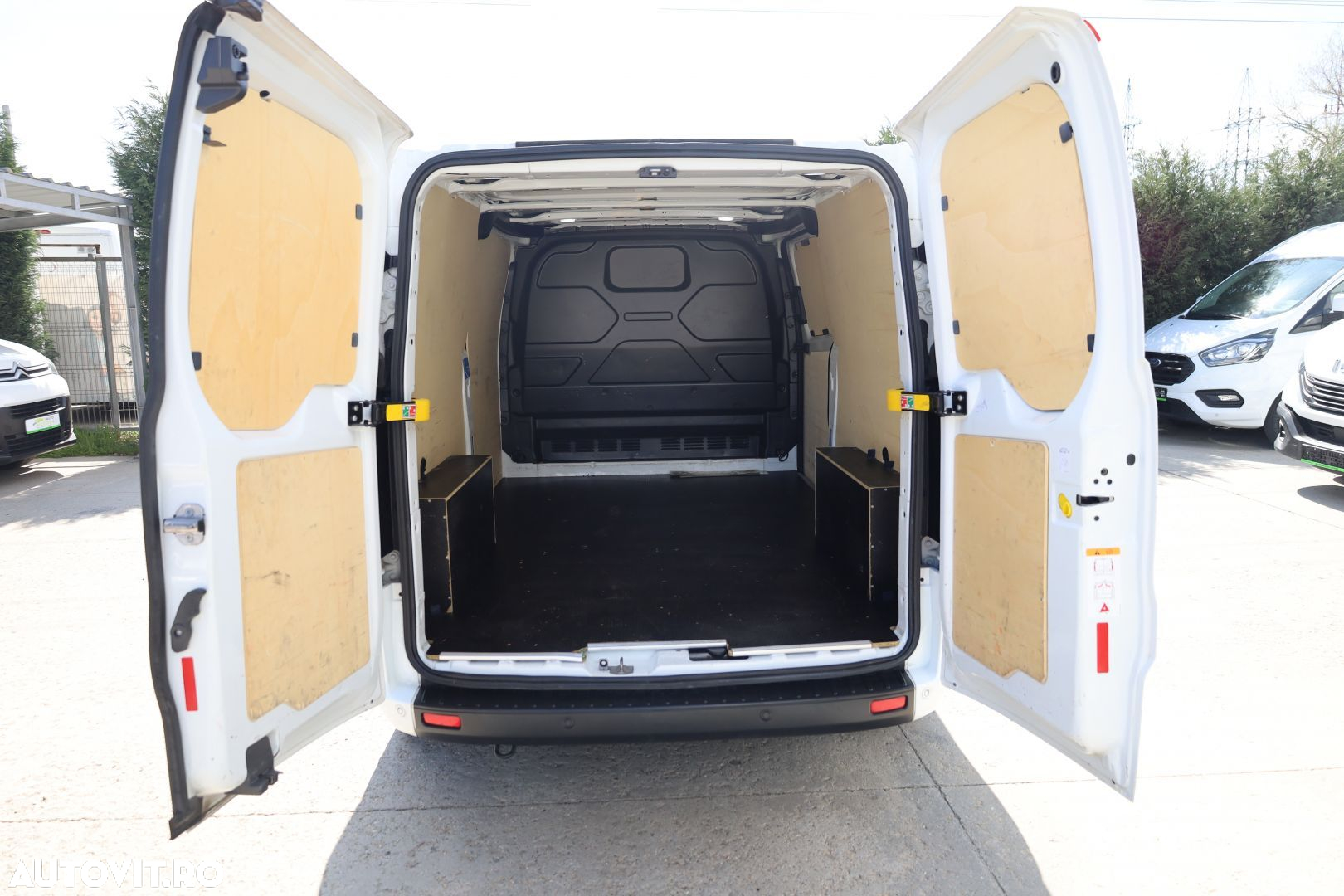 Ford Transit Custom L2H1 Mild-Hibrid Eco MHEV - 12