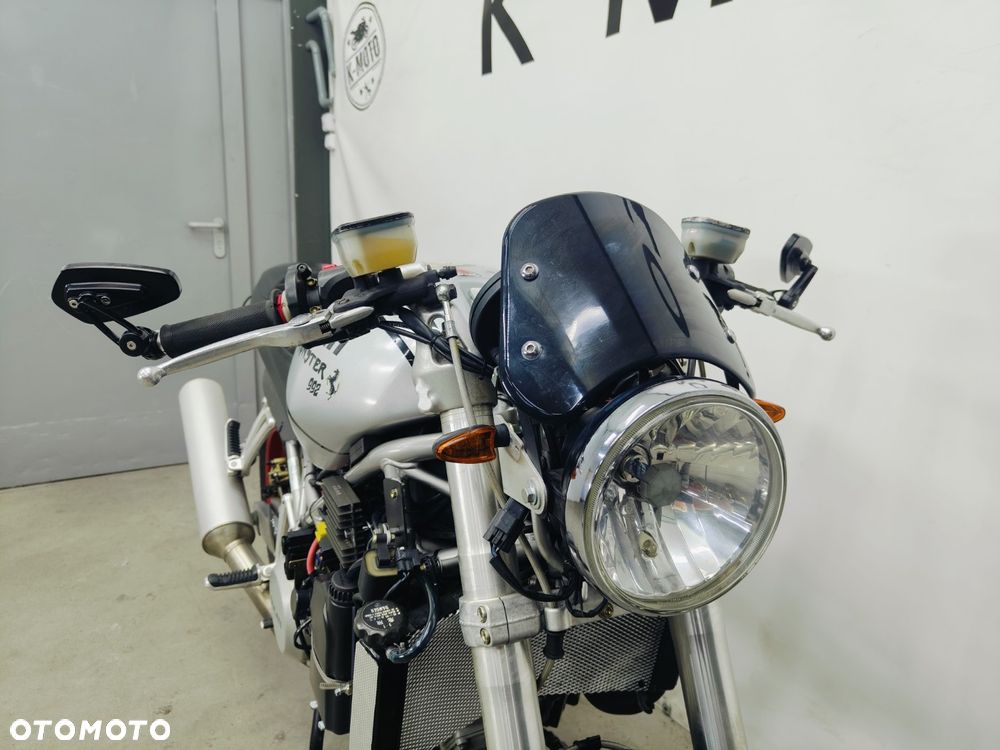 Ducati Monster - 4