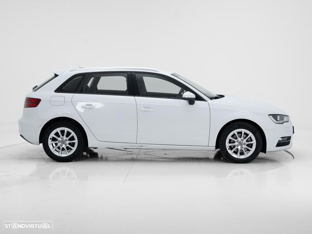 Audi A3 Sportback - 3