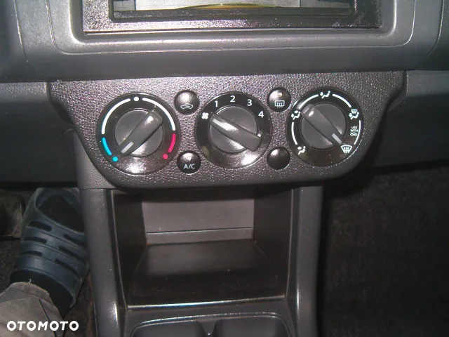 Suzuki Swift - 18