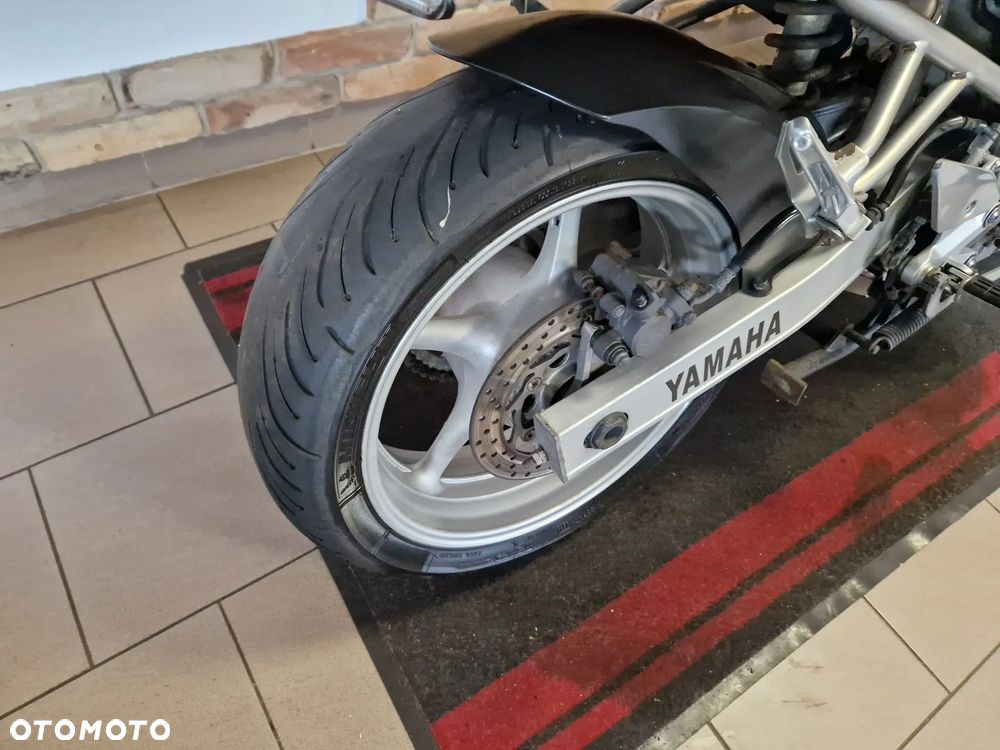 Yamaha FZ6 - 32