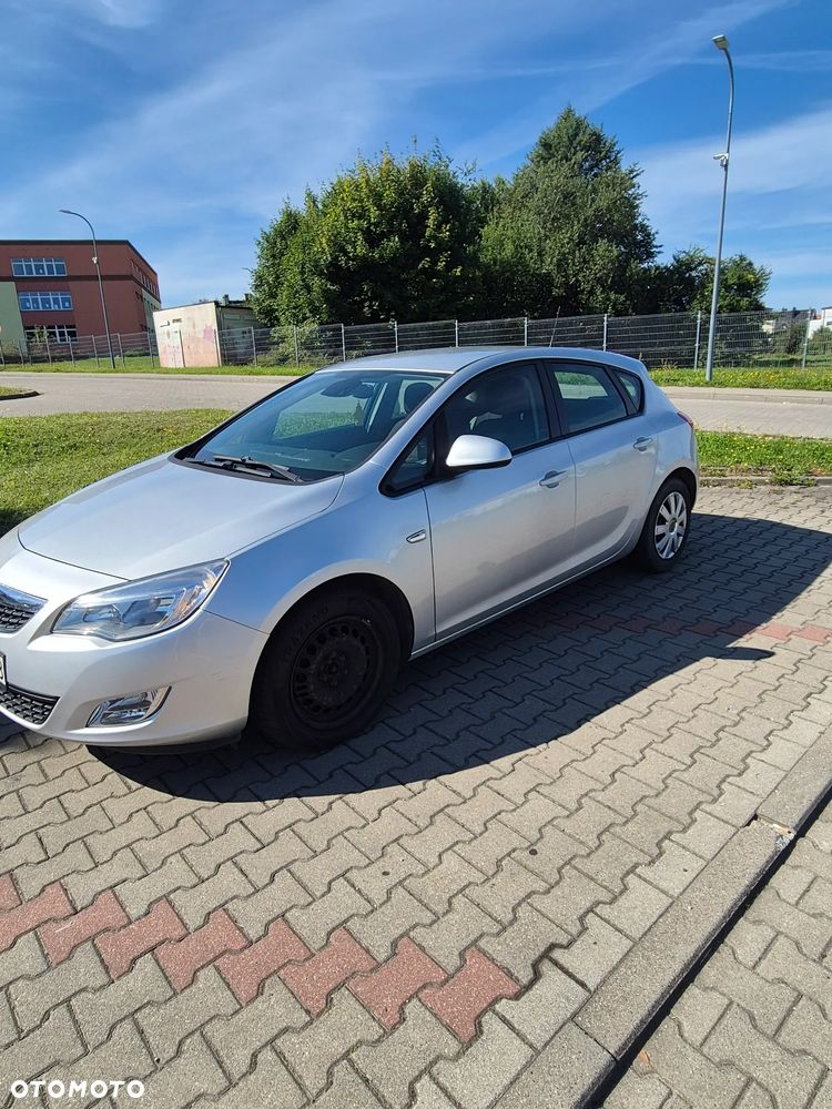 Opel Astra 1.4 Turbo - 2