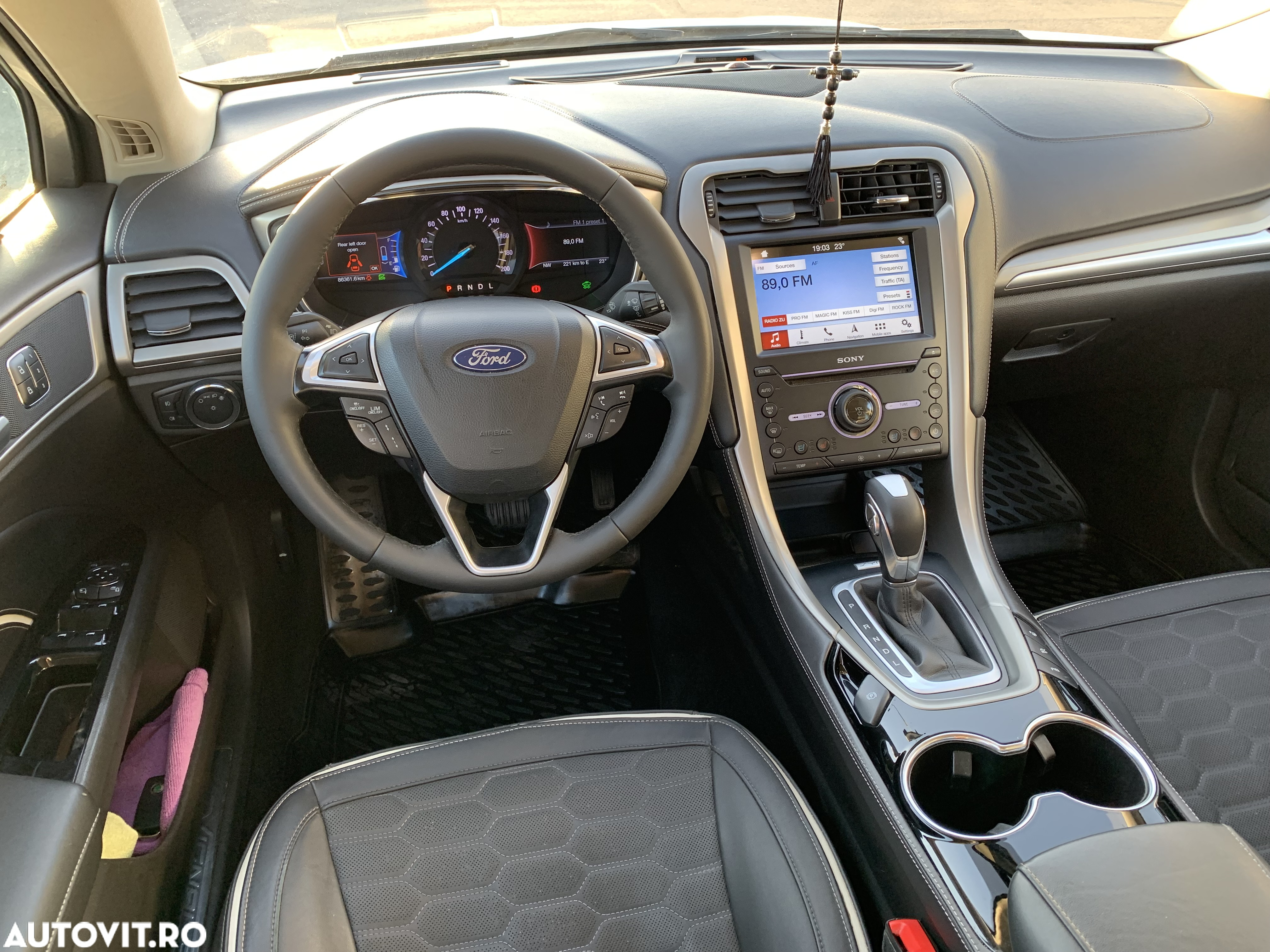 Ford Mondeo 2.0 HEV Vignale - 15