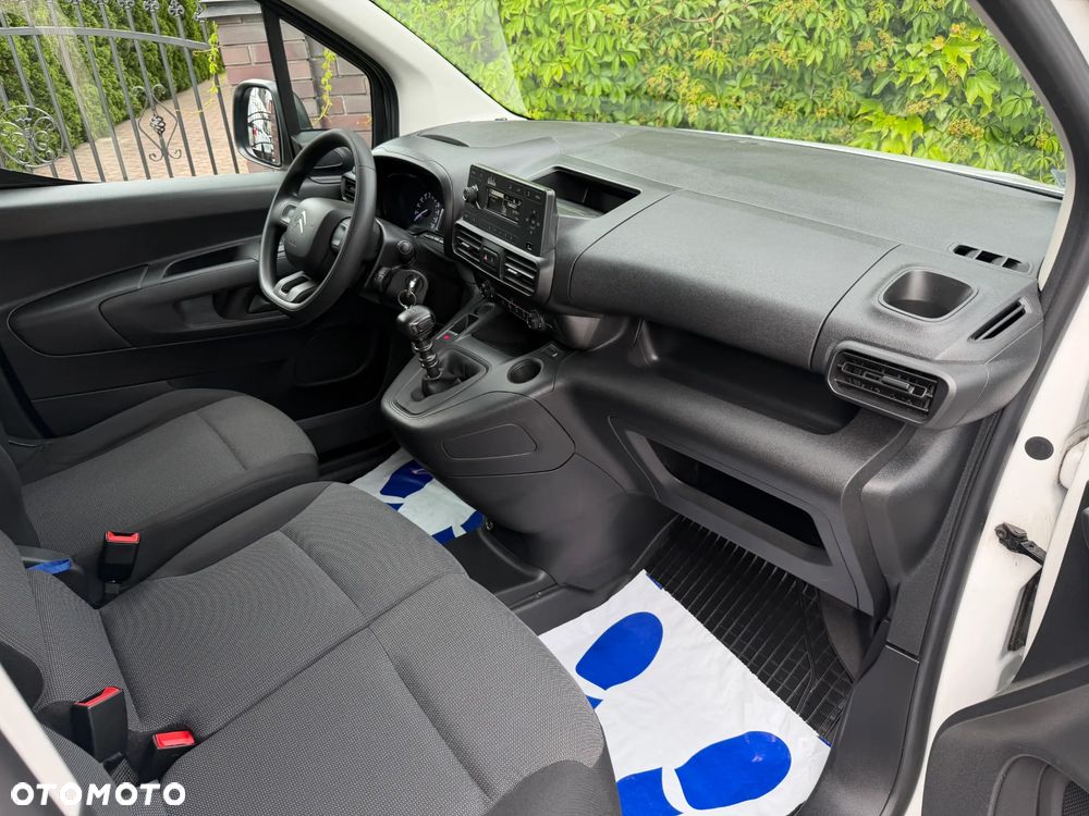 Citroën BERLINGO - 11