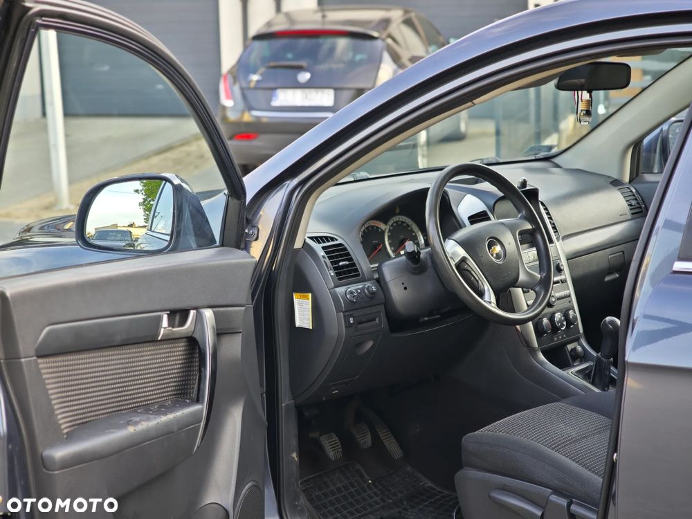 Chevrolet Captiva - 11