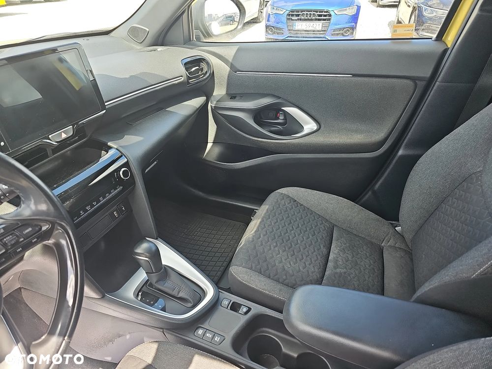 Toyota Yaris Cross - 16