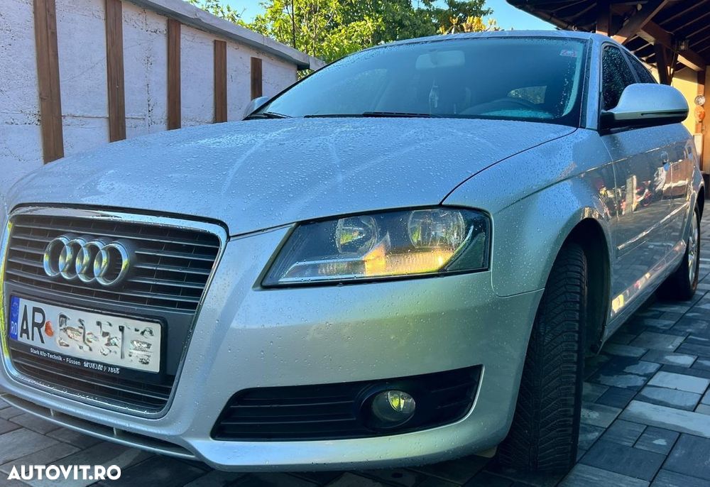 Audi A3 Sportback 1.6 Attraction - 2