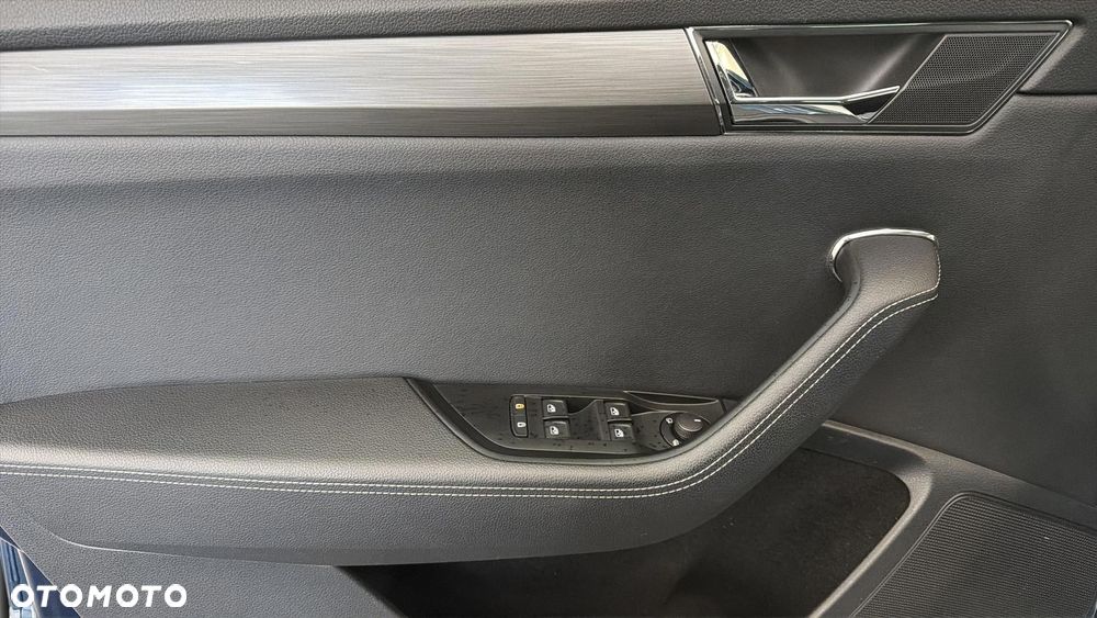 Skoda Superb 2.0 TDI SCR Style DSG - 11