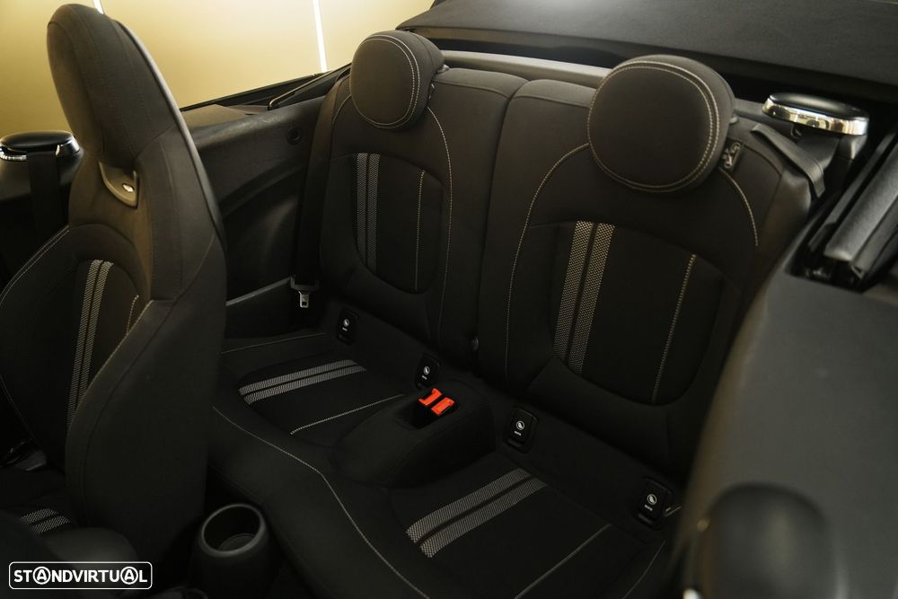 MINI Cabrio Cooper Auto - 25