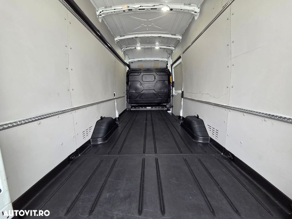 Ford New Transit L4H3 - 11