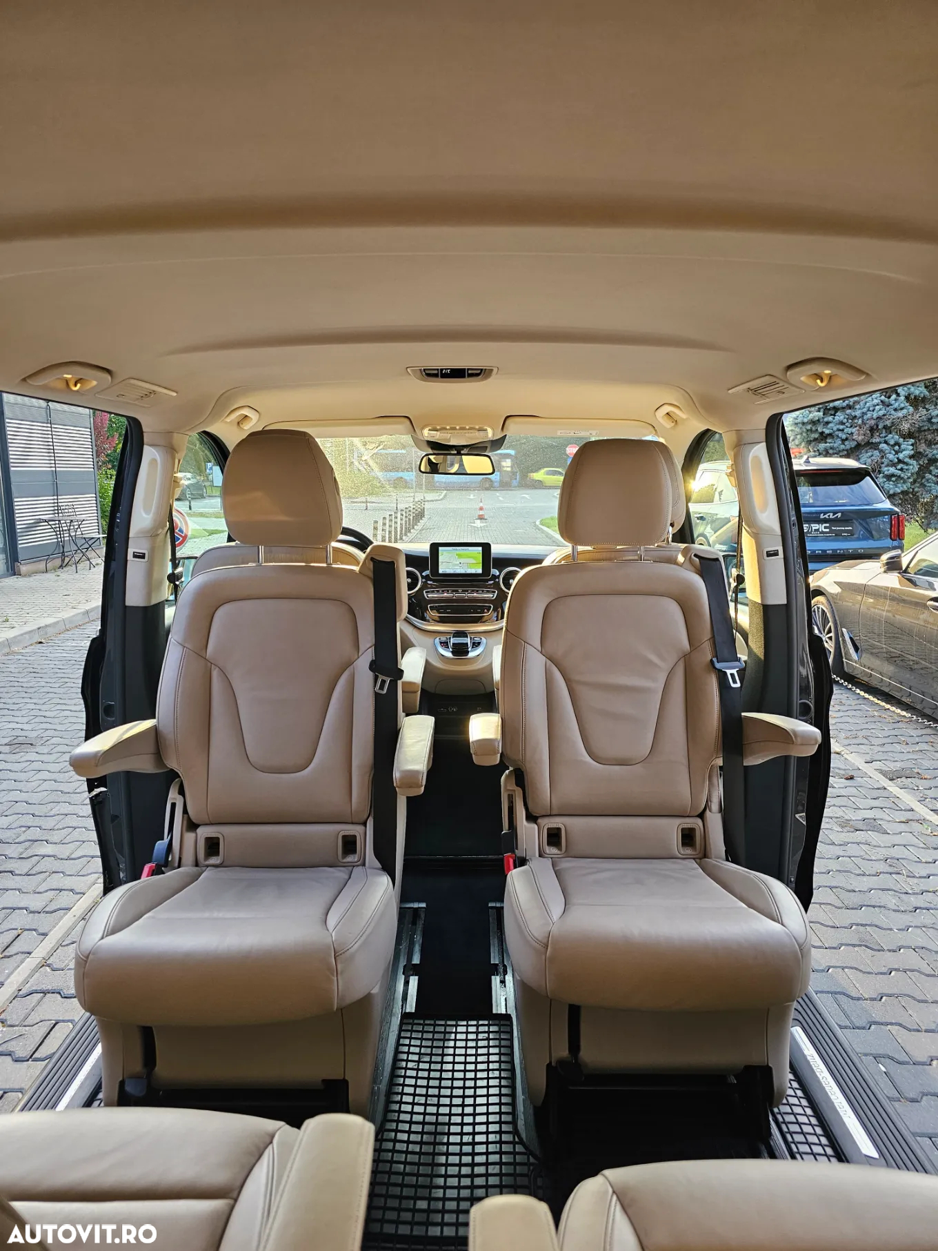 Mercedes-Benz V 250 BlueTEC Aut. Long Avantgarde - 4