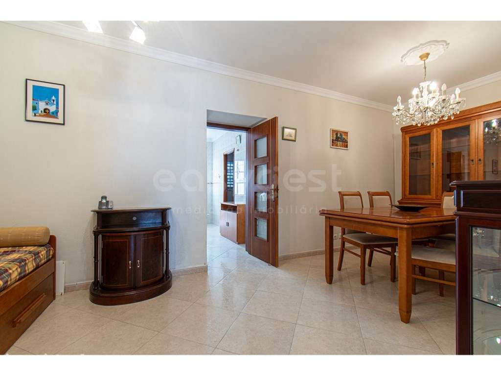 Moradia térrea T2 com pátio e terraço - Vila Real de Santo António - Grande imagem: 2/41