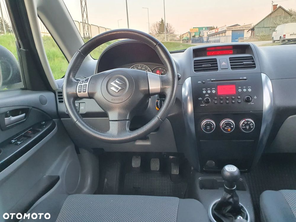 Suzuki SX4 1.6 VVT 4x2 Comfort - 8