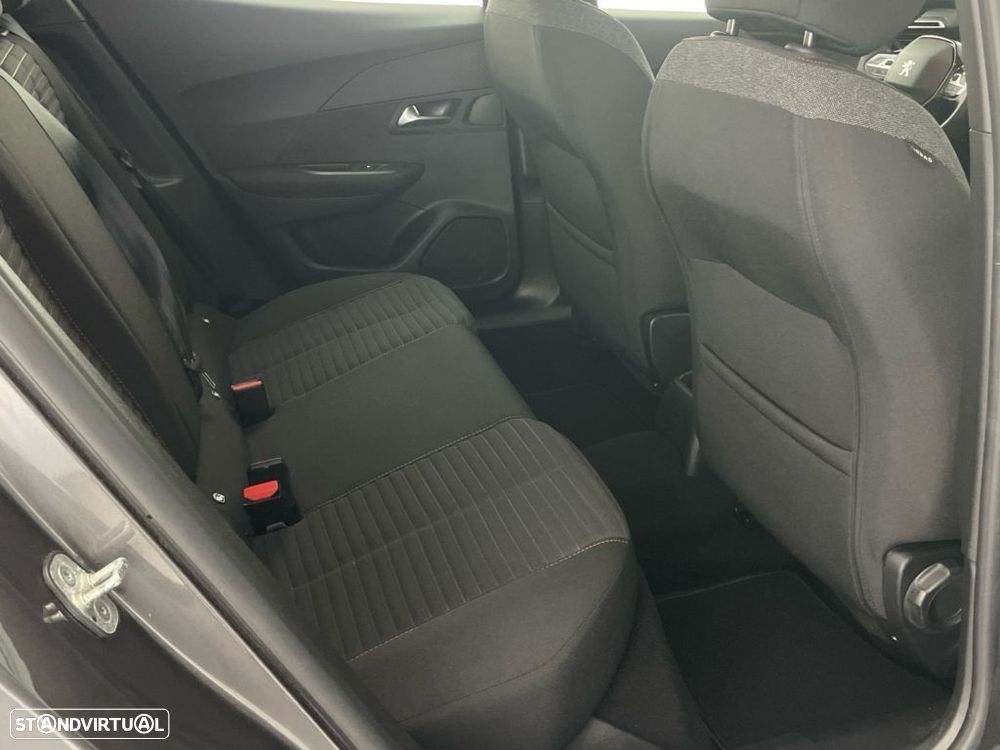 Peugeot 2008 1.2 PureTech Active Pack - 24