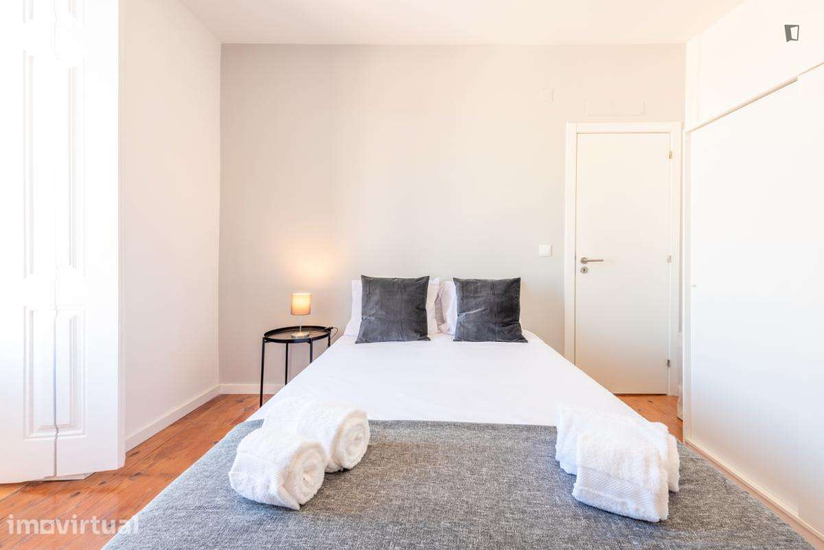 Quarto - localizado em Mouraria Lisbon - Grande imagem: 3/16