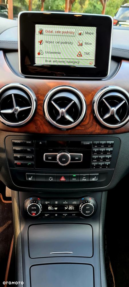 Mercedes-Benz Klasa B 200 7G-DCT AMG Line - 19