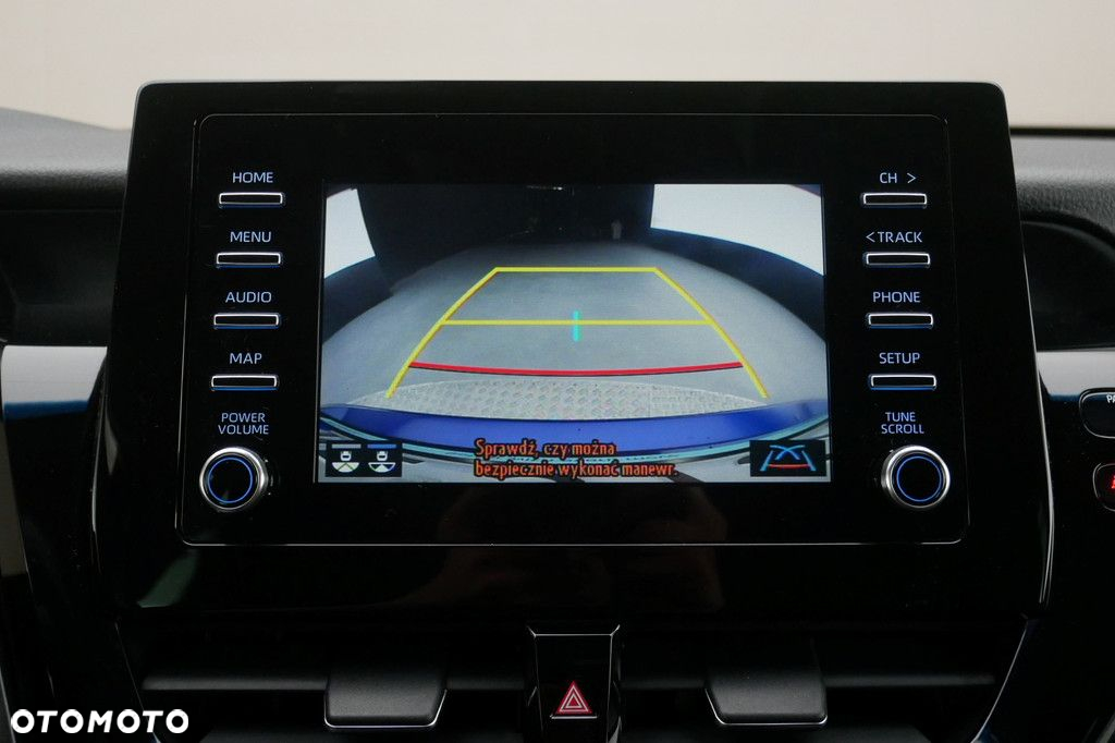Toyota Camry - 18