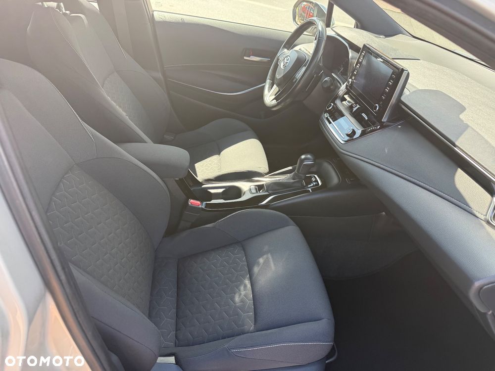 Toyota Corolla 2.0 Lounge - 11