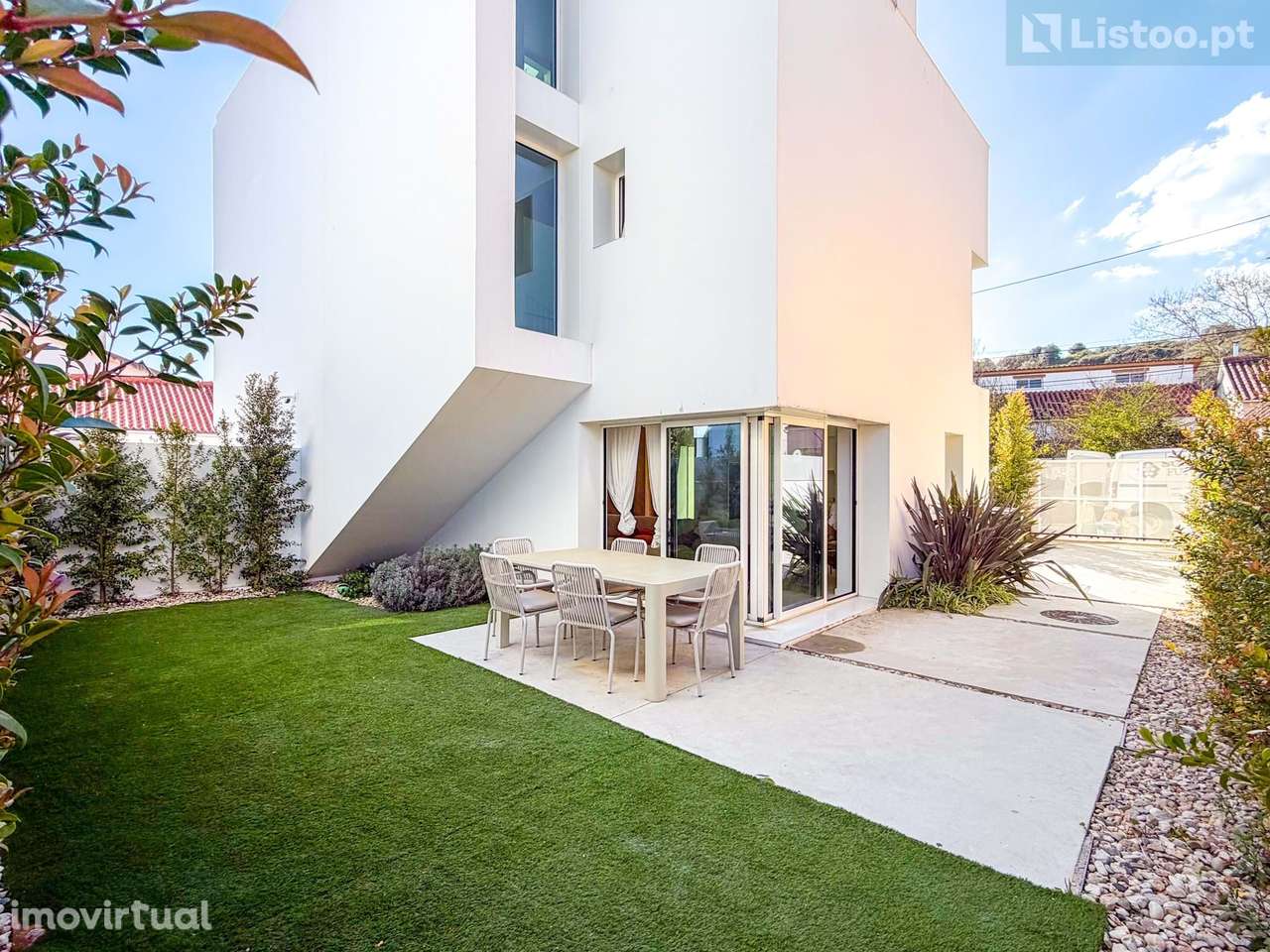 Moradia T3 incrível, construção nova,  em Caxias - Grande imagem: 3/19