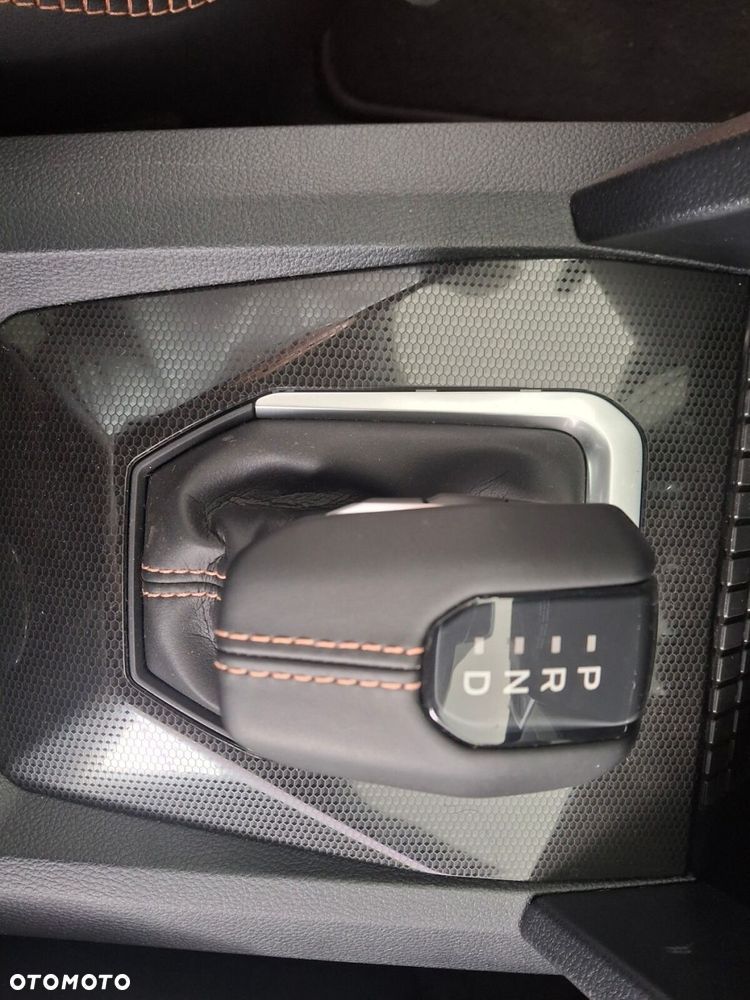 Volkswagen Amarok - 28