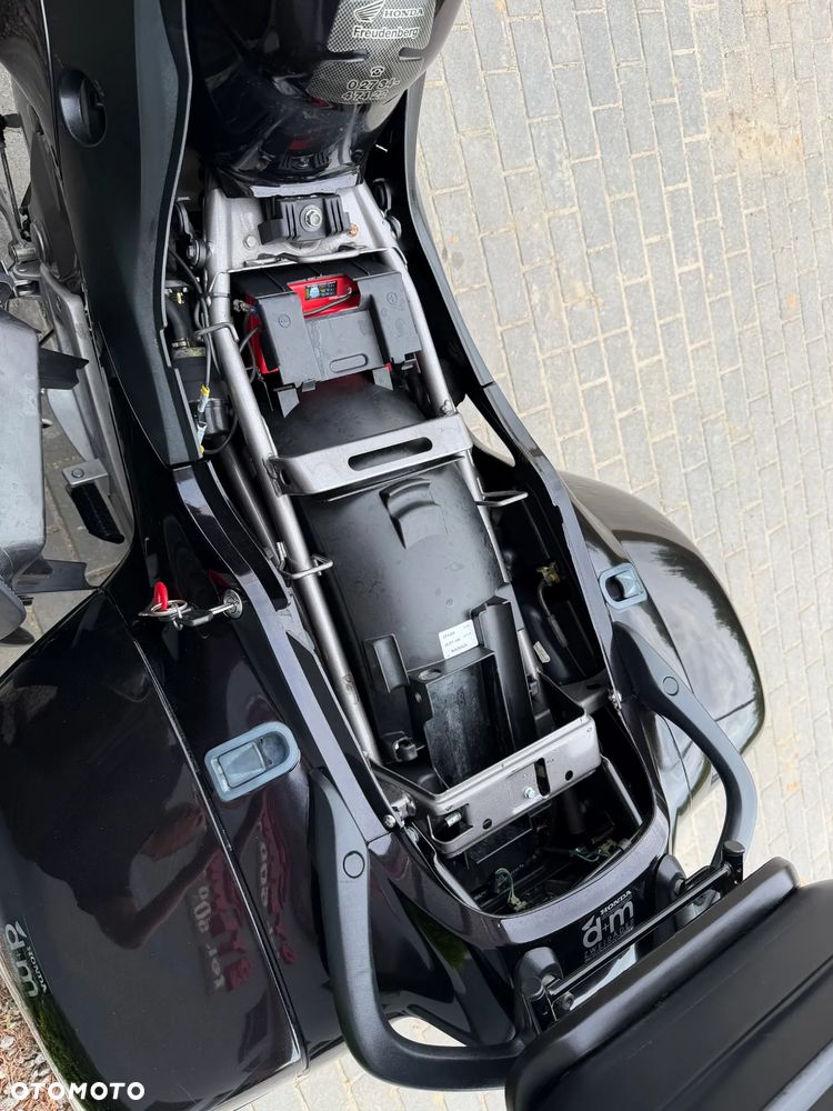 Honda NTV - 24